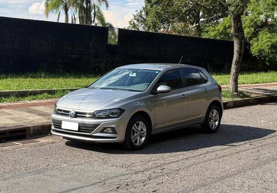VOLKSWAGEN POLO 1.0 200 TSI COMFORTLINE AUTOMÁTICO VOLKSWAGEN POLO 1.0 200 TSI COMFORTLINE AUTOMÁTICO